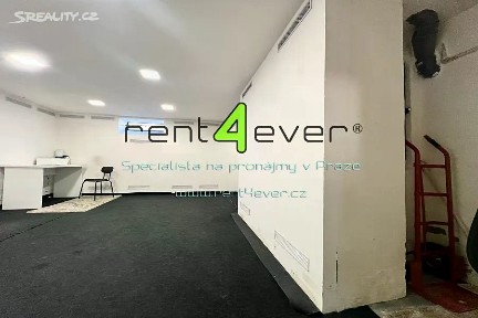 Pronájem skladového prostoru 30 m²