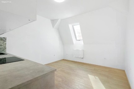 Pronájem bytu 1+kk 28 m²