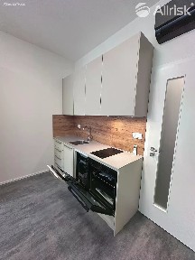 Pronájem bytu 1+kk 34 m²