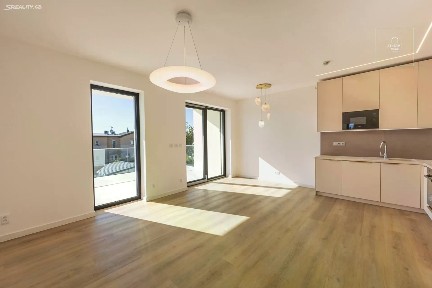Pronájem bytu 3+kk 65 m²