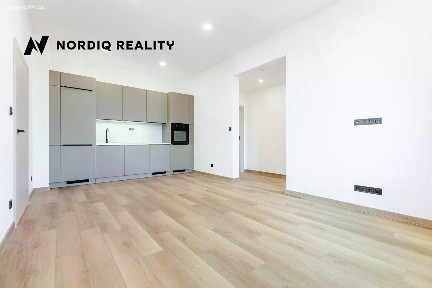 Pronájem bytu 3+kk 66 m²