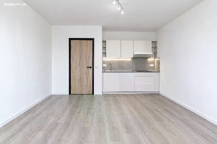 Pronájem bytu 1+kk 32 m²