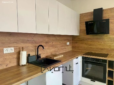 Pronájem bytu 2+kk 40 m²