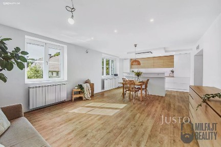 Prodej bytu 6 pokojů a více 139 m²
