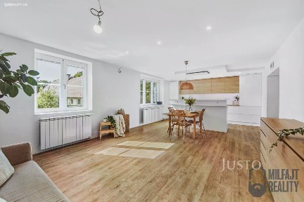 Prodej bytu 6 pokojů a více 139 m²