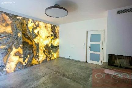 Pronájem rodinného domu 250 m², pozemek 351 m²