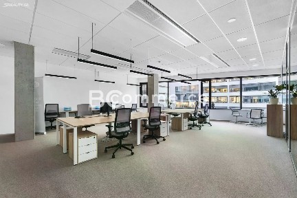 Pronájem kanceláře 148 m²