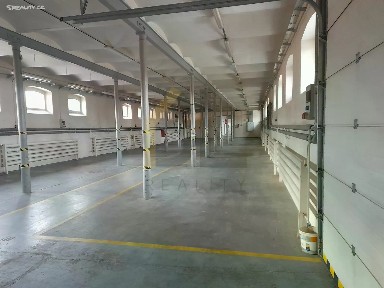 Pronájem skladového prostoru 800 m²