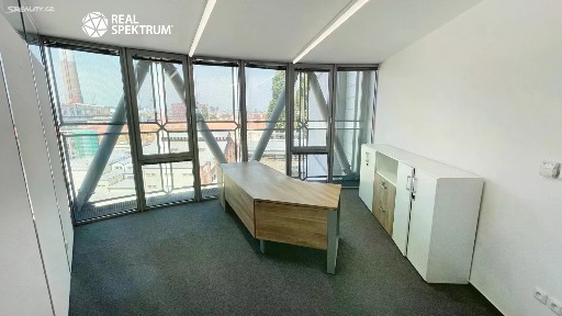 Pronájem kanceláře 53 m²