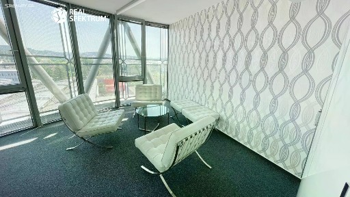 Pronájem kanceláře 76 m²