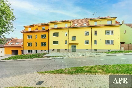 Pronájem bytu 1+kk 43 m²