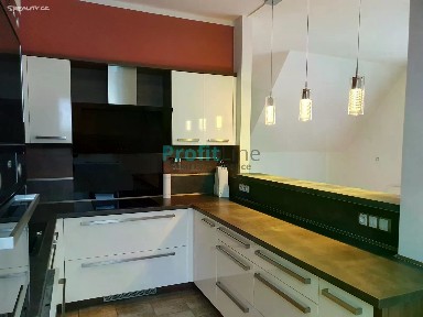 Pronájem bytu 3+kk 98 m²