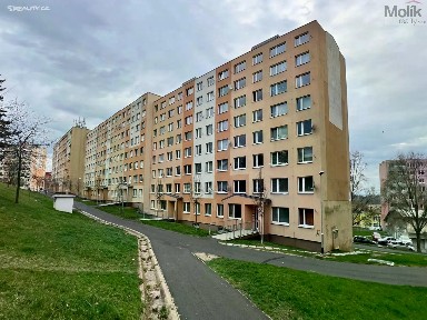 Česká, Most