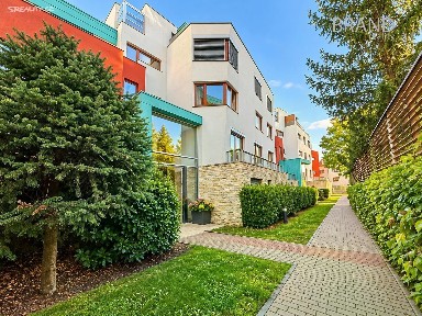 Pronájem bytu 2+kk 56 m²