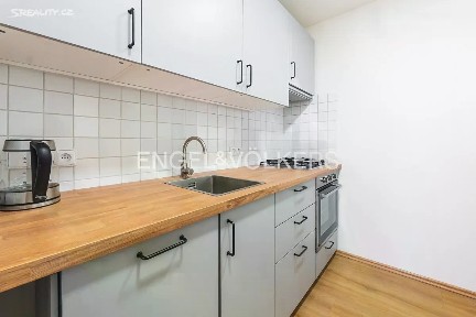 Pronájem bytu 2+kk 43 m²