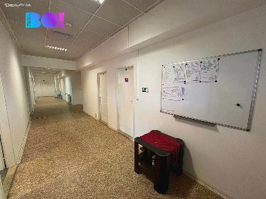 Pronájem kanceláře 960 m²