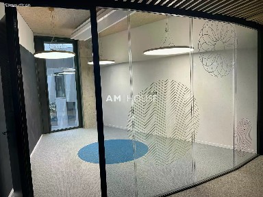 Pronájem kanceláře 284 m²