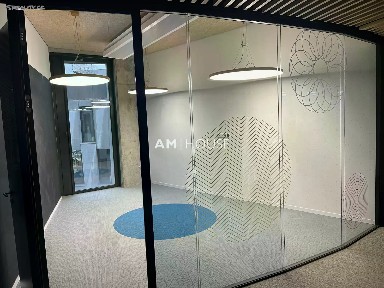 Pronájem kanceláře 284 m²