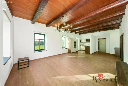 Pronájem bytu 4+kk 88 m²