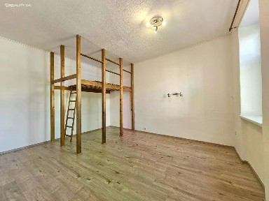 Pronájem bytu 1+1 32 m²