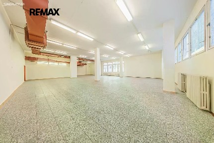 Obchodní, Štětí
