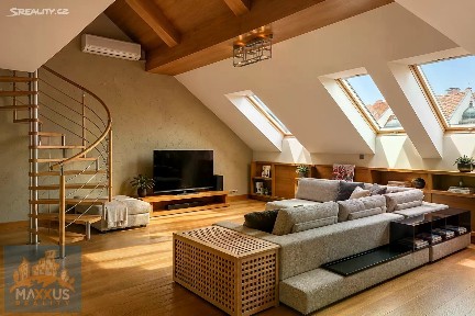 Pronájem bytu 3+kk 157 m²