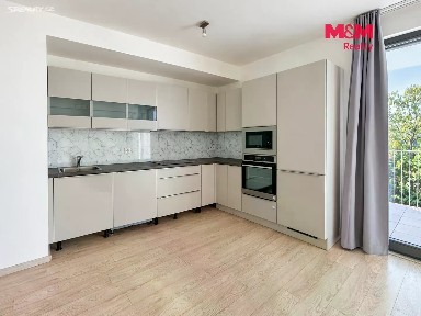 Pronájem bytu 4+kk 91 m²