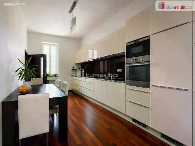 Pronájem bytu 2+1 65 m²