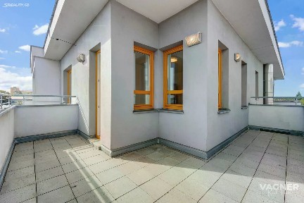 Pronájem bytu 3+kk 96 m²