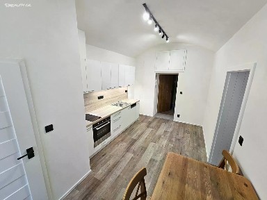 Pronájem bytu 1+1 35 m²