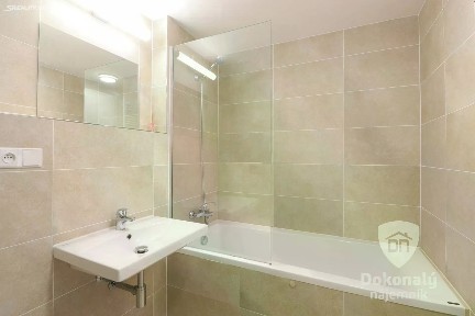 Pronájem bytu 1+kk 35 m²
