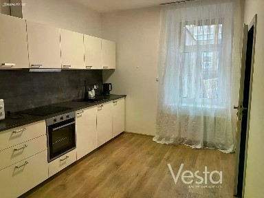 Pronájem bytu 1+1 48 m²