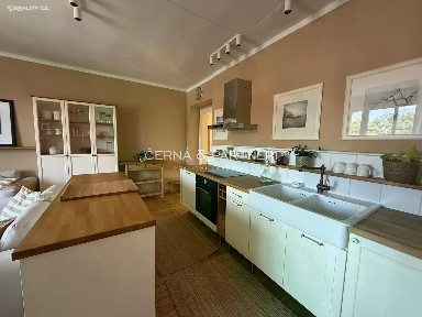 Pronájem bytu 3+kk 74 m²