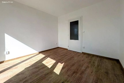Pronájem bytu pokoje 11 m²