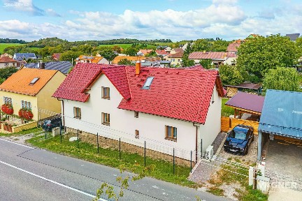 Prodej rodinného domu 169 m², pozemek 961 m²