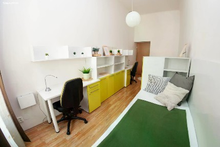 Pronájem bytu pokoje 75 m²