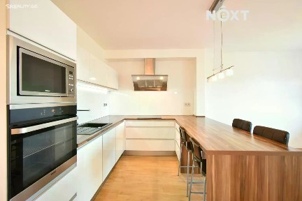 Pronájem bytu 3+kk 67 m²