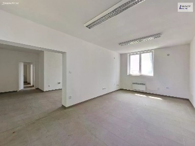 Pronájem kanceláře 144 m²