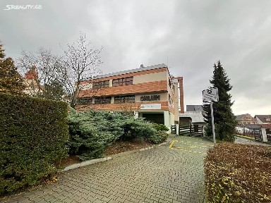 Palackého náměstí, Dobrovice
