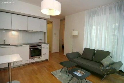 Pronájem bytu 2+kk 70 m²
