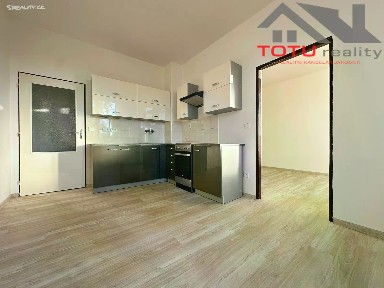 Pronájem bytu 1+1 42 m²