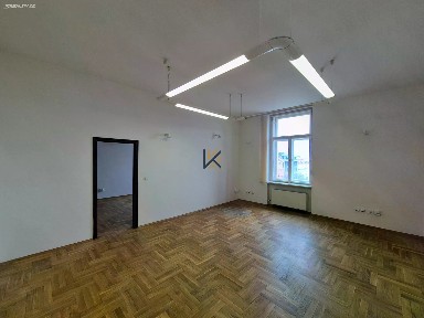 Pronájem kanceláře 90 m²