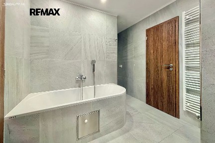 Pronájem bytu 3+kk 95 m²