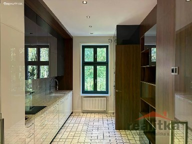 Prodej bytu 2+1 99 m²