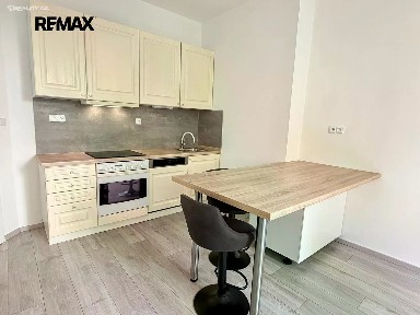 Pronájem bytu 2+kk 45 m²