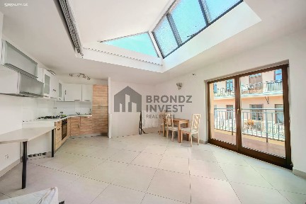 Pronájem bytu 2+kk 60 m²