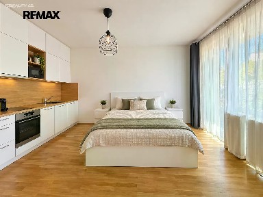 Hadovitá, Praha - Michle
