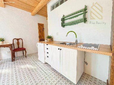 Pronájem bytu 1+kk 28 m²
