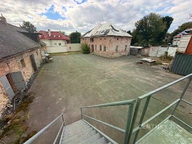 Pronájem skladového prostoru 552 m²