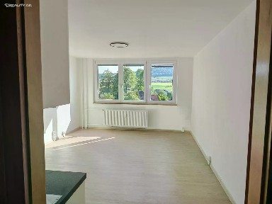 Pronájem bytu 1+kk 28 m²